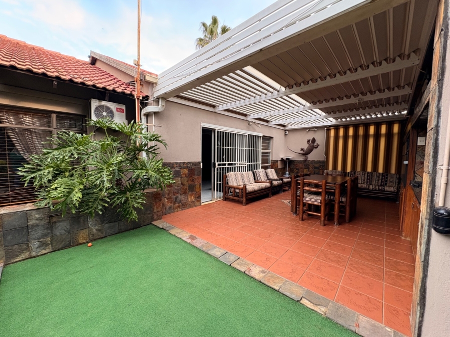 3 Bedroom Property for Sale in Wilkoppies North West